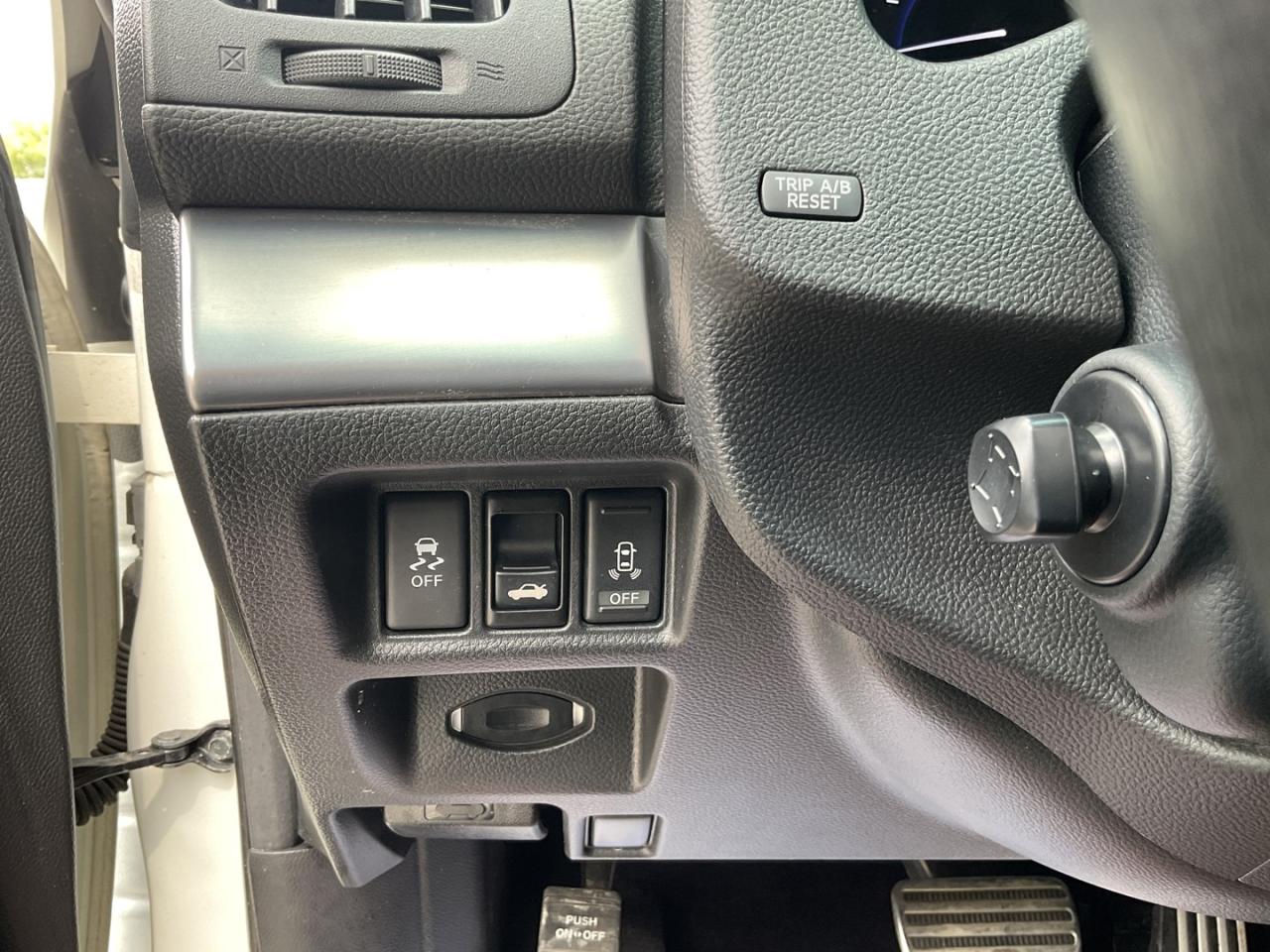 2012 Infiniti G 37XS AWD - LTHR! NAV! BACK-UP CAM! SUNROOF! Photo