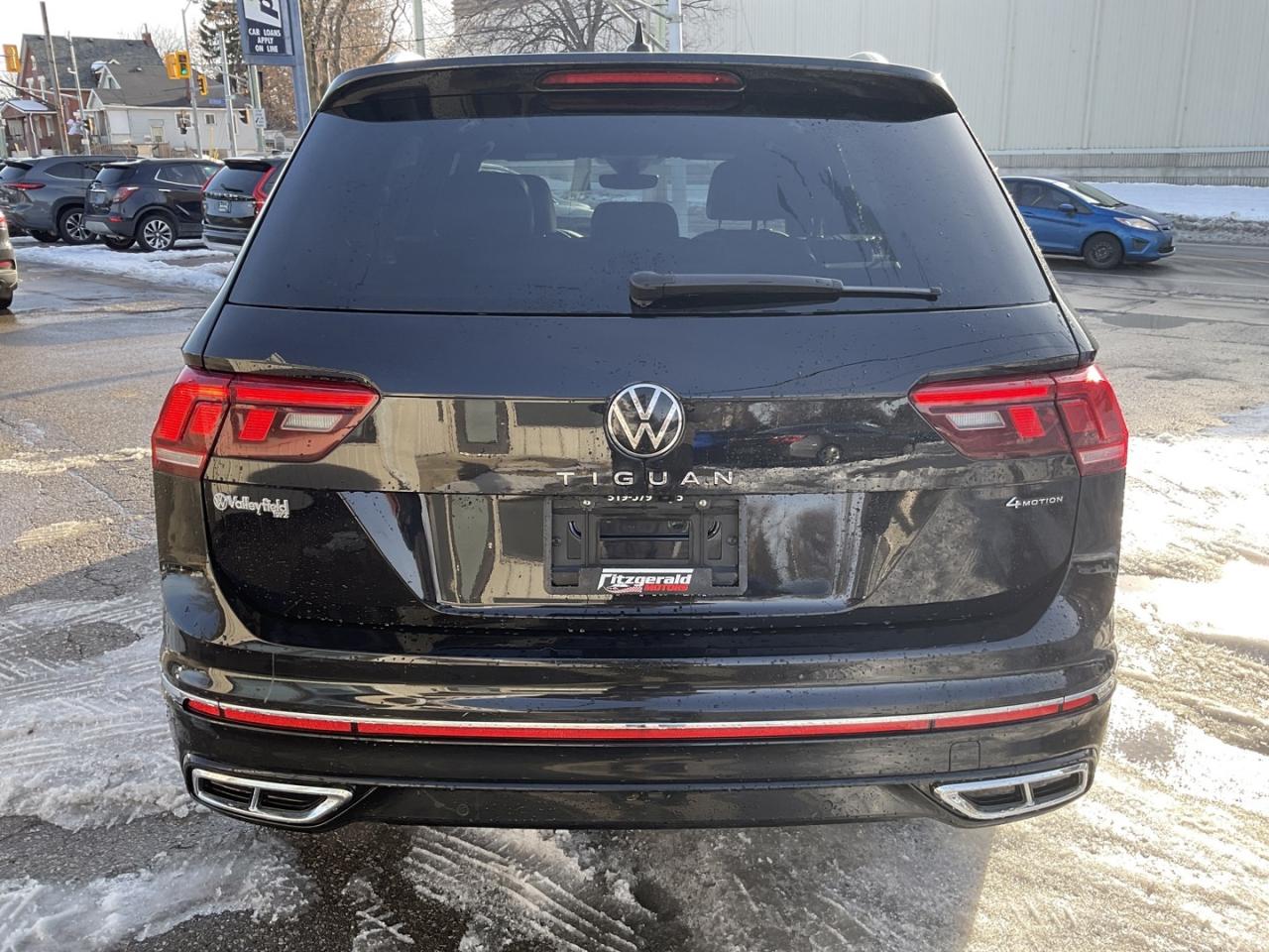 2022 Volkswagen Tiguan HIGHLINE R-Line 4MOTION - 7 PASS! NAV! BACK-UP CAM Photo