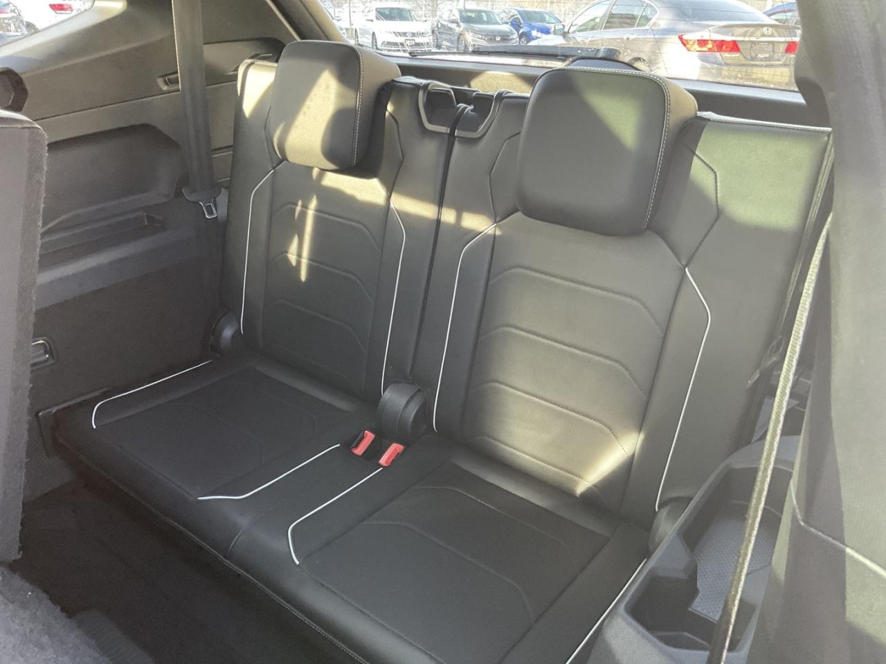 2022 Volkswagen Tiguan HIGHLINE R-Line 4MOTION - 7 PASS! NAV! BACK-UP CAM Photo