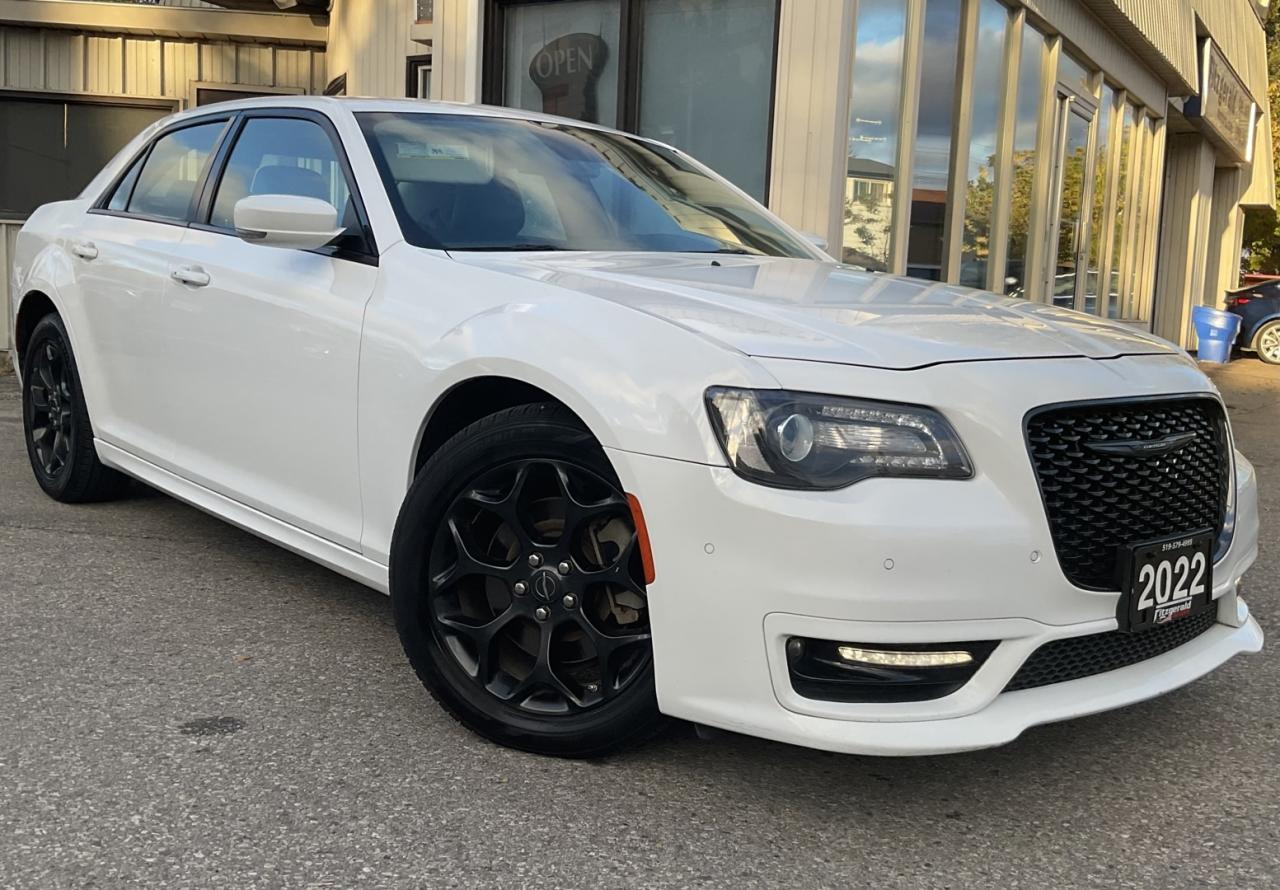 2022 Chrysler 300 Touring L AWD - LTHR! NAV! BACK-UP CAM! BSM! Photo0