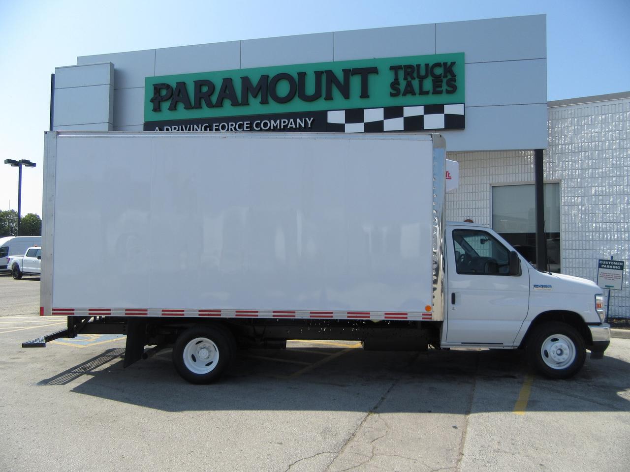 2023 Ford Super Duty E-450 DRW 16FT ALUM HIGH BOX CUBE WITH NEW REEFER SYSTEM Photo