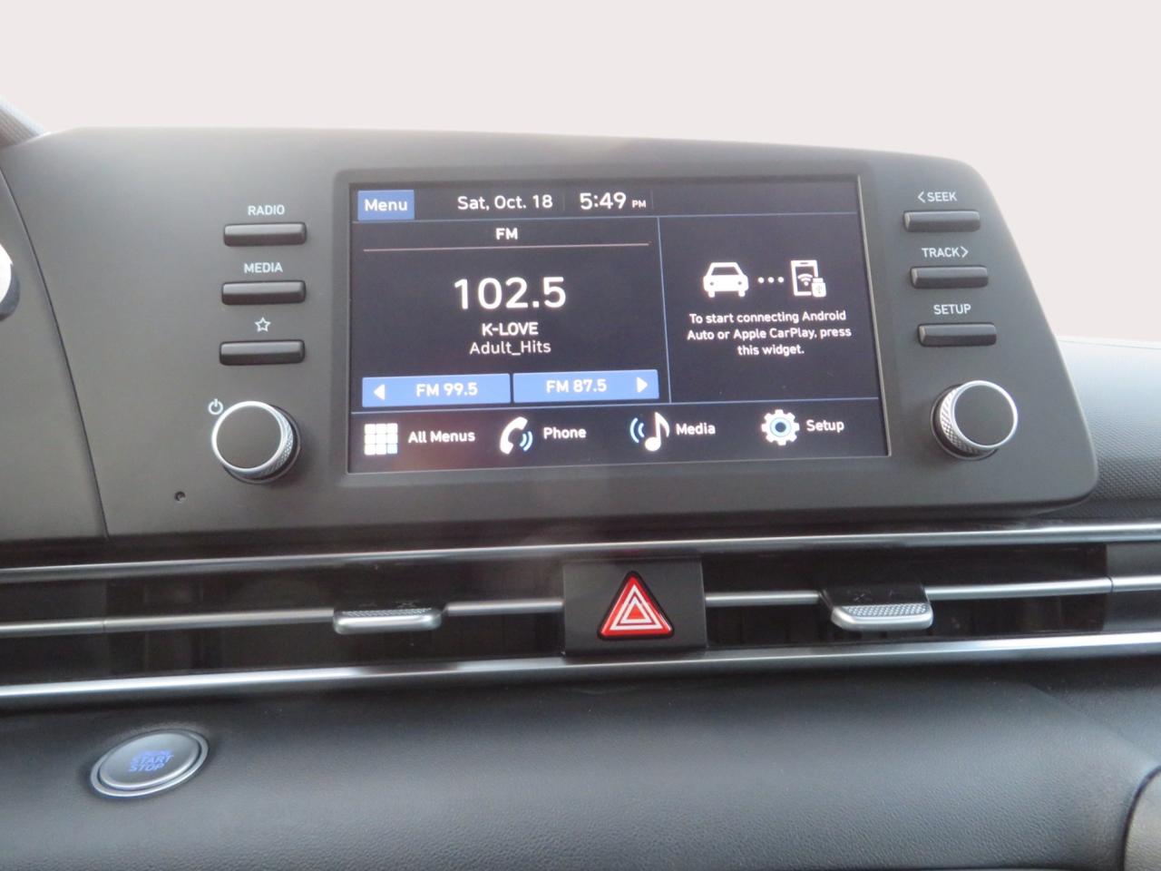 2025 Hyundai Elantra Preferred IVT Photo