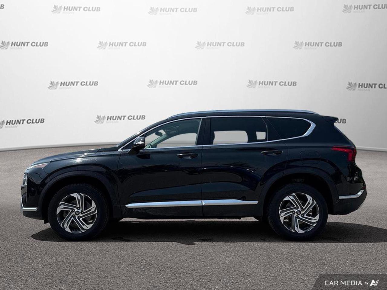 2022 Hyundai Santa Fe Preferred Photo