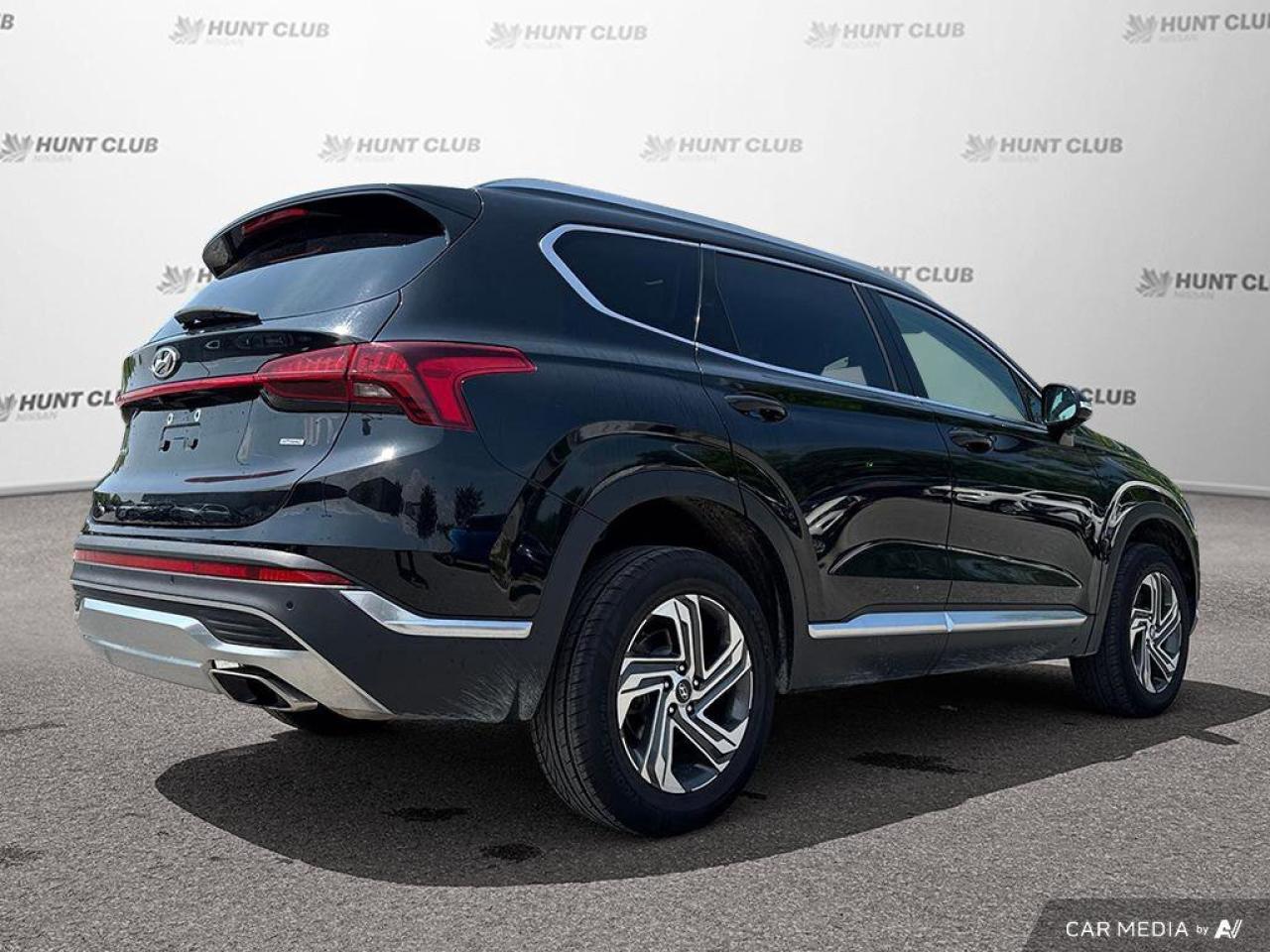 2022 Hyundai Santa Fe Preferred Photo