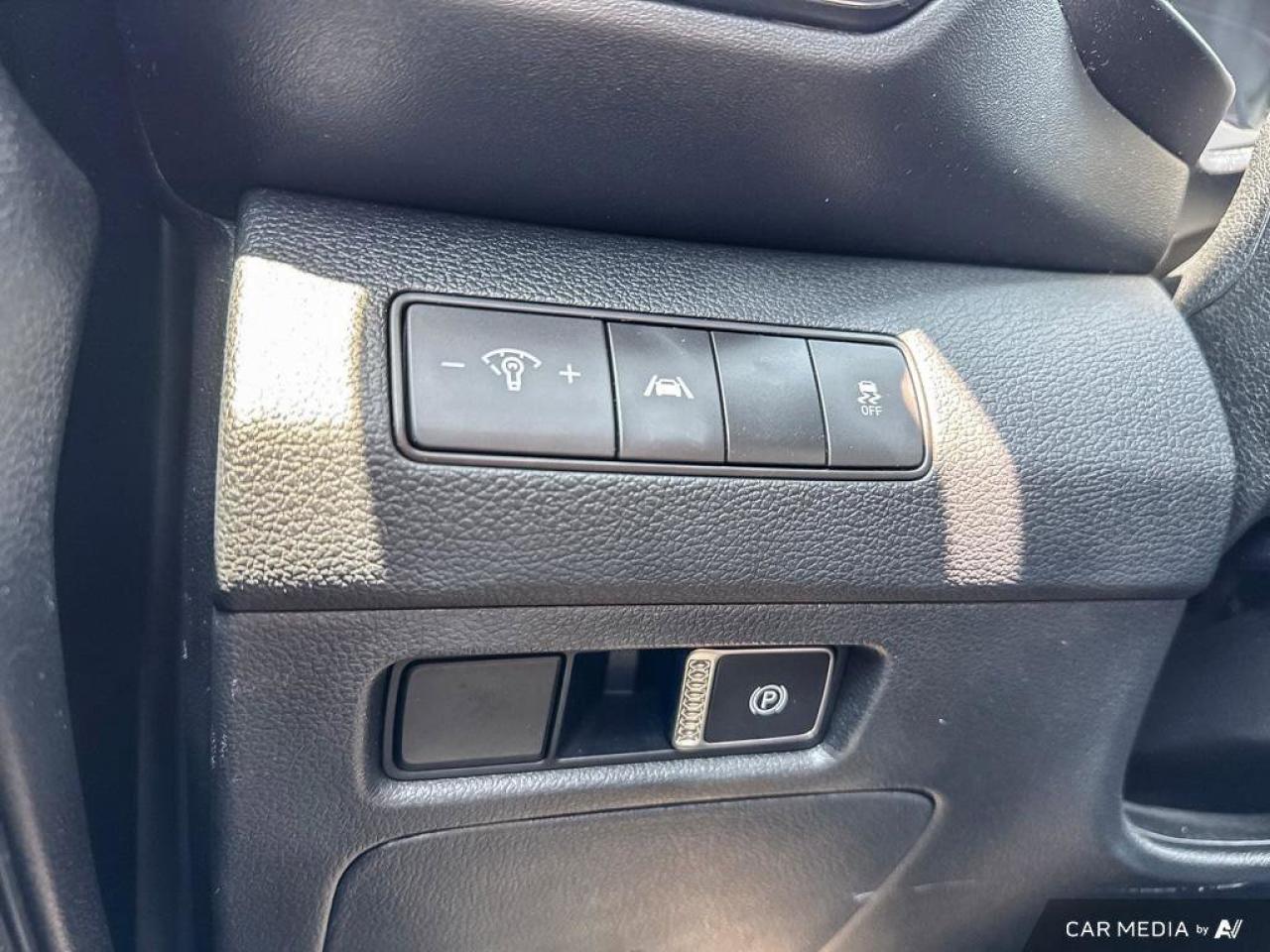 2022 Hyundai Santa Fe Preferred Photo