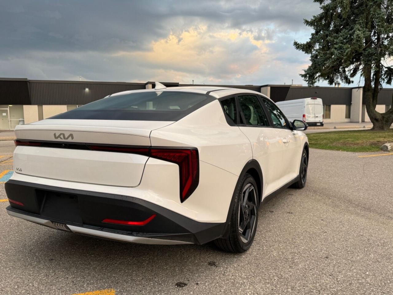 2025 Kia K4 EX Front-wheel Drive Photo2