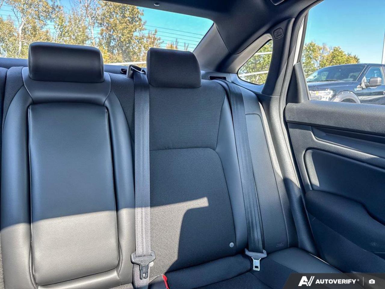 2024 Honda Civic Sedan SPORT Photo