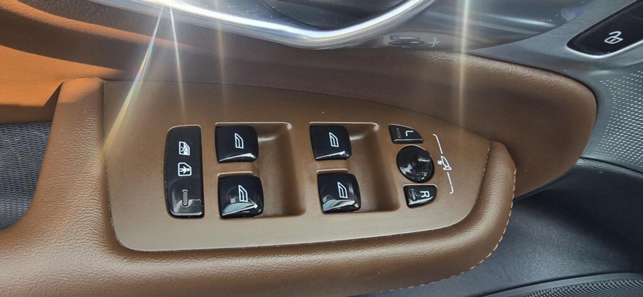 2022 Volvo XC90 T8 eAll-wheel Drive PHEV Inscription *Ltd Avail* Photo