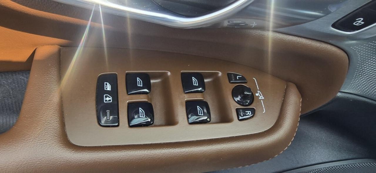 2022 Volvo XC90 T8 eAll-wheel Drive PHEV Inscription *Ltd Avail* Photo