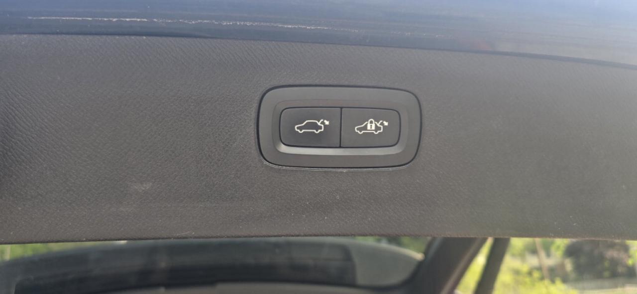 2022 Volvo XC90 T8 eAll-wheel Drive PHEV Inscription *Ltd Avail* Photo