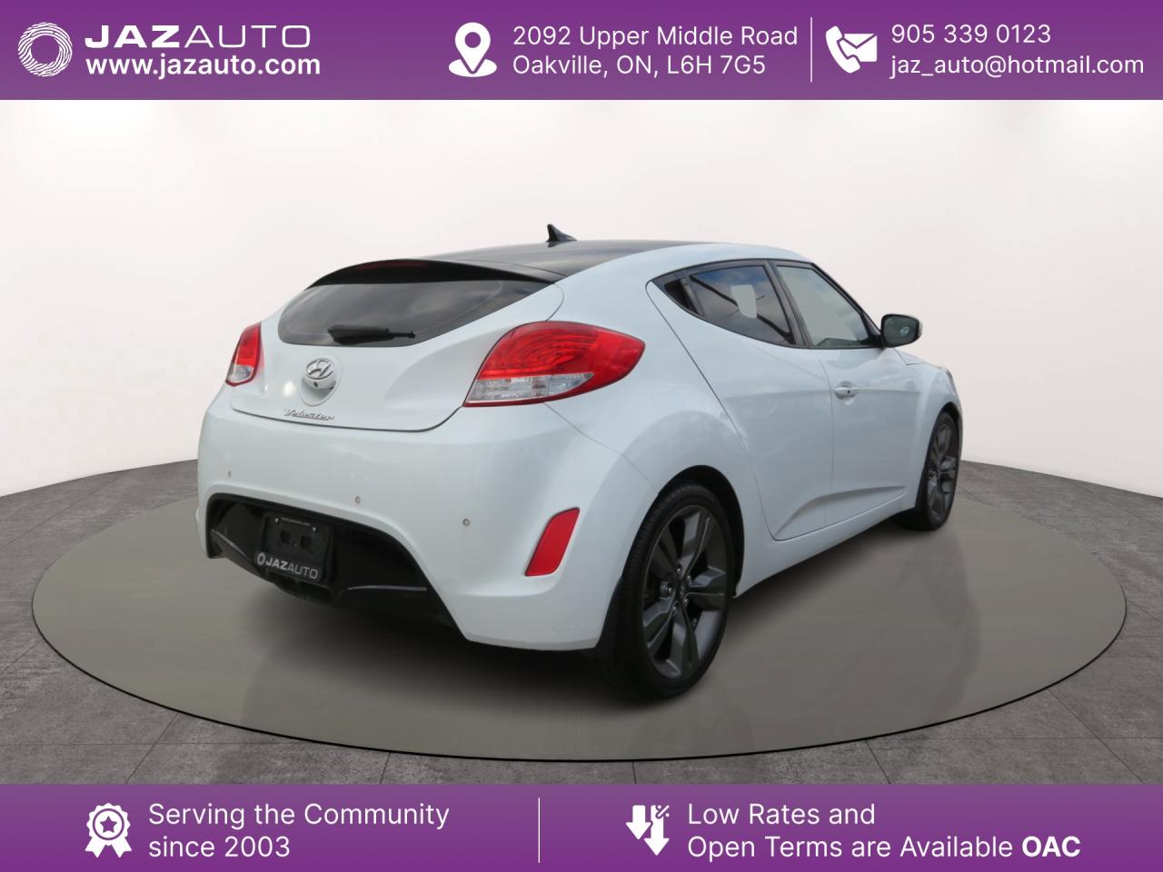 2015 Hyundai Veloster 3dr Cpe Auto w/Tech Photo4