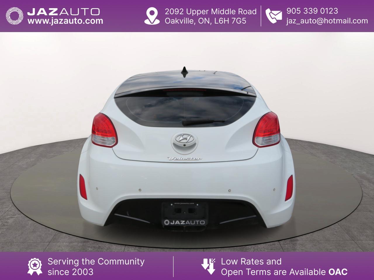 2015 Hyundai Veloster 3dr Cpe Auto w/Tech Photo