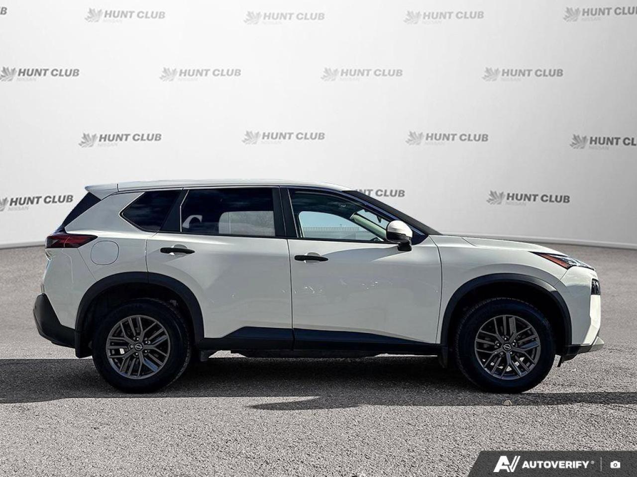 2023 Nissan Rogue S Photo