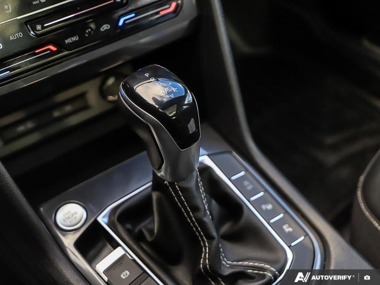 2022 Volkswagen Tiguan Highline R-LineONE-OWNER, ACCIDENT-FREE, SUNROOF, Photo