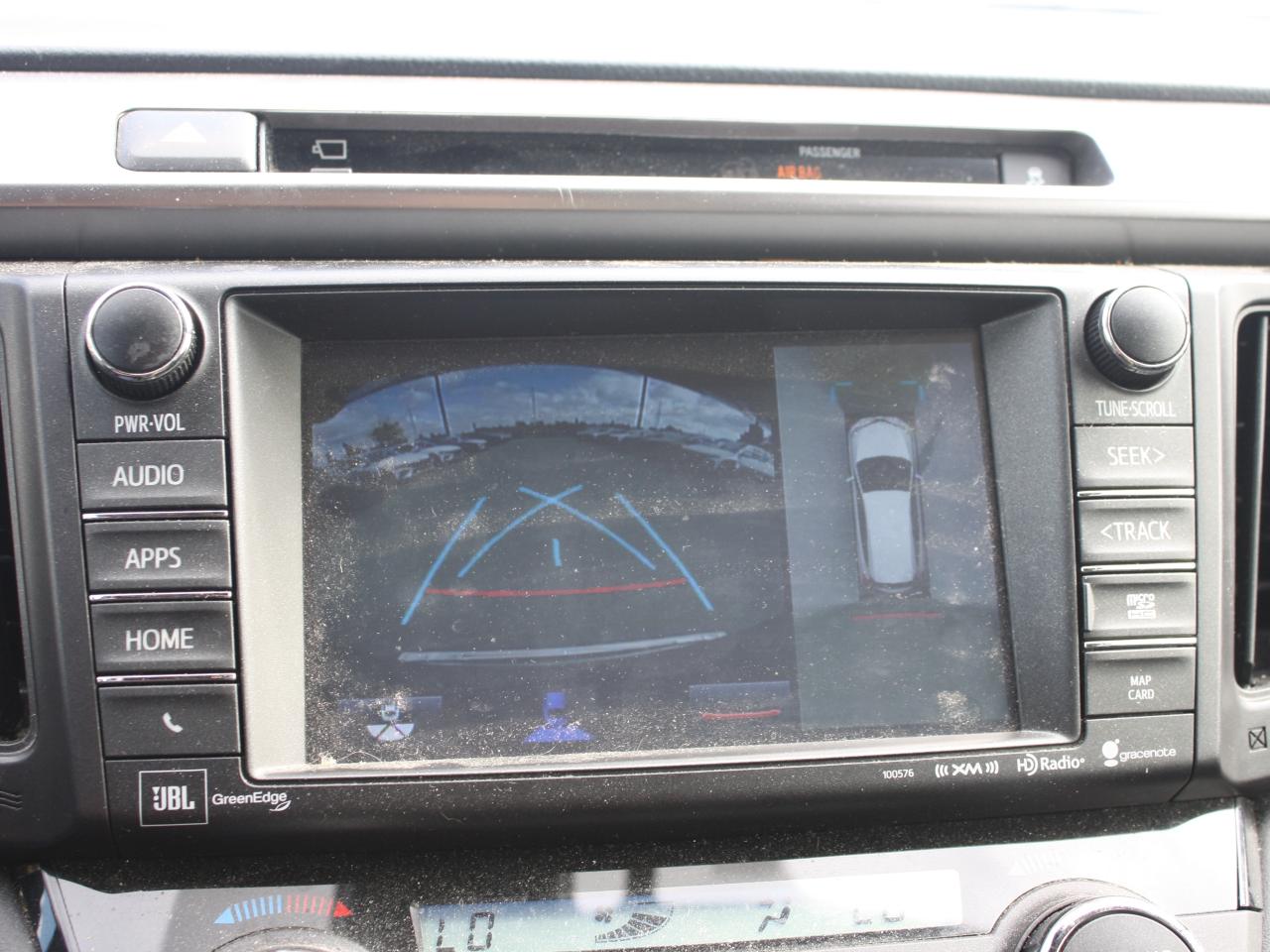 2016 Toyota RAV4 Hybrid Limited AWD / Leather / Heated Seats / Sunroof Photo