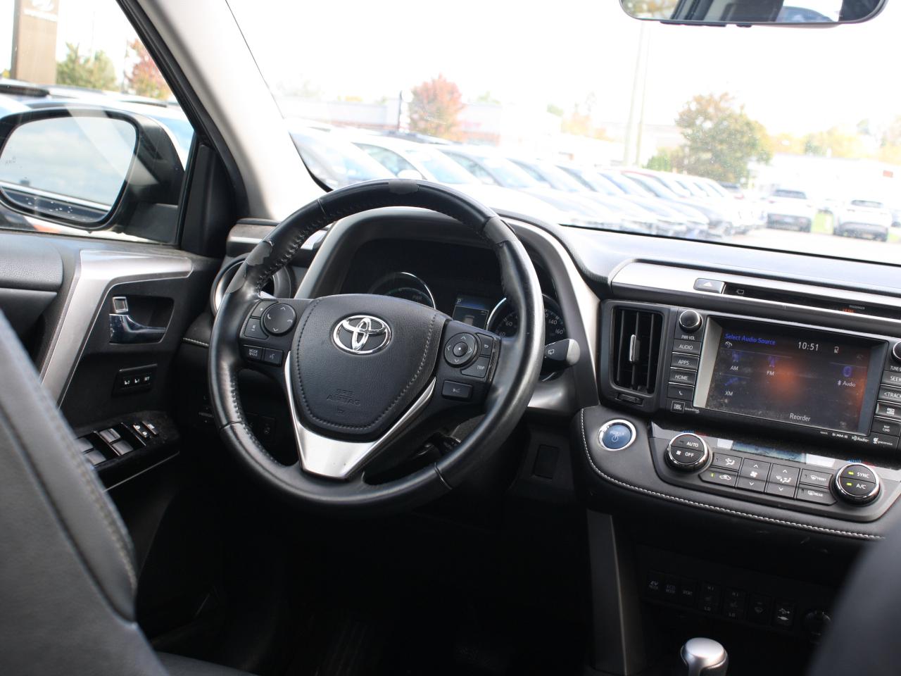 2016 Toyota RAV4 Hybrid Limited AWD / Leather / Heated Seats / Sunroof Photo
