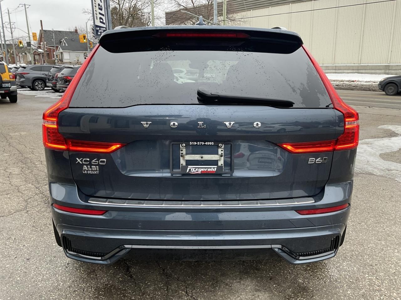 2022 Volvo XC60 B6 R-Design AWD - BOWERS & WILKINS! NAV! 360 CAM! Photo