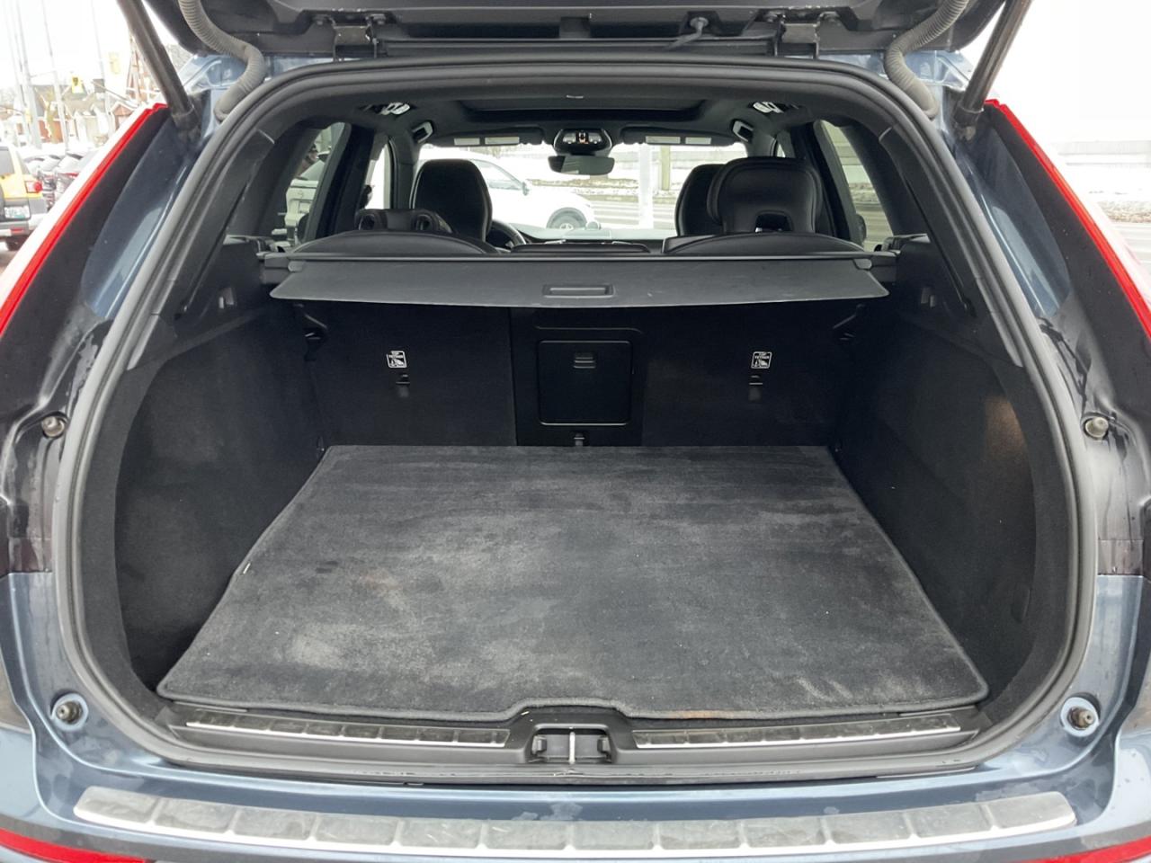 2022 Volvo XC60 B6 R-Design AWD - BOWERS & WILKINS! NAV! 360 CAM! Photo