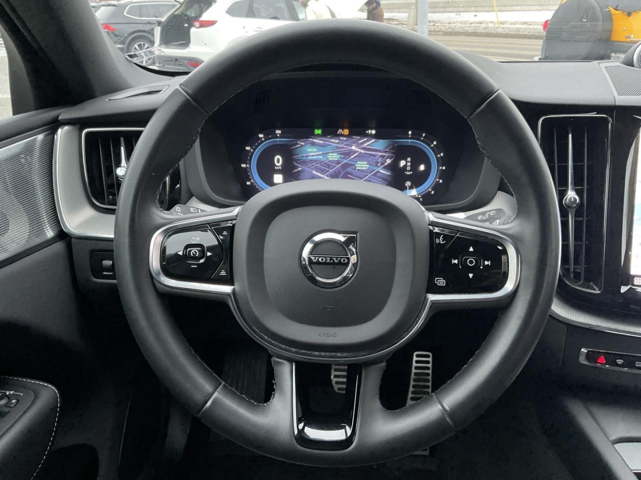 2022 Volvo XC60 B6 R-Design AWD - BOWERS & WILKINS! NAV! 360 CAM! Photo