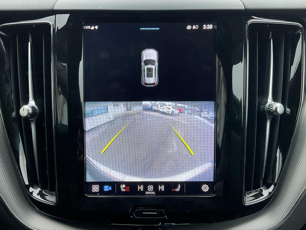 2022 Volvo XC60 B6 R-Design AWD - BOWERS & WILKINS! NAV! 360 CAM! Photo