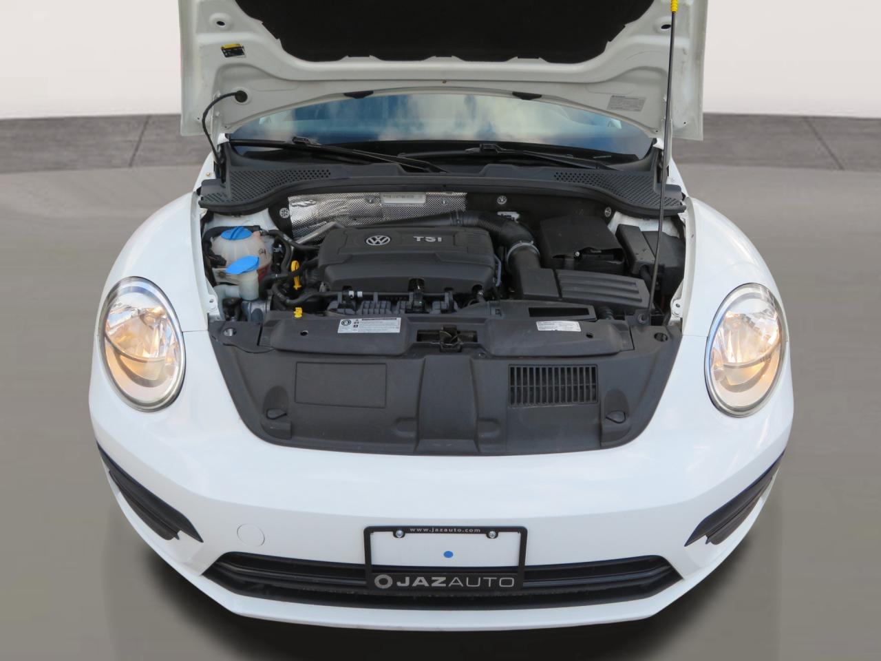 2017 Volkswagen Beetle 2dr Cpe Auto Trendline Photo