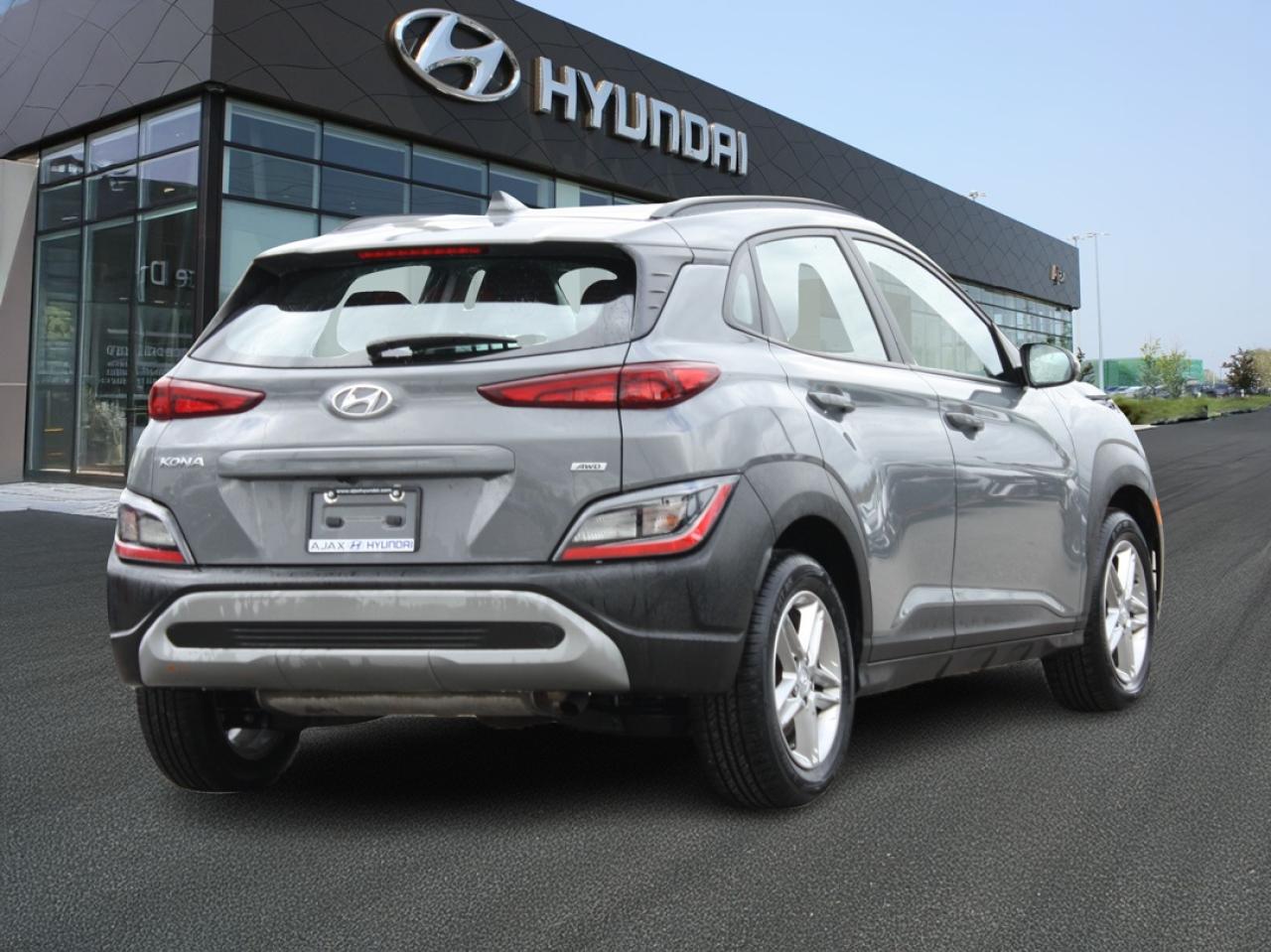 2022 Hyundai KONA Essential AWD / Heated Seats / Bluetooth / Camera Photo