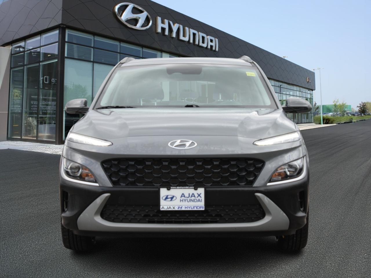 2022 Hyundai KONA Essential AWD / Heated Seats / Bluetooth / Camera Photo