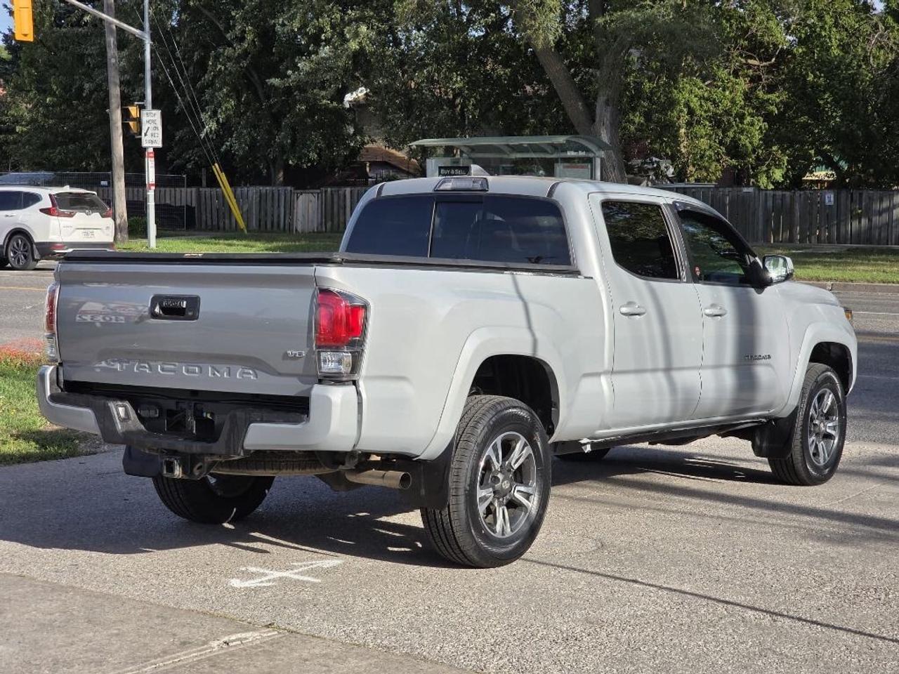 2019 Toyota Tacoma SR5 V6 4x4   TOYOTA TACOMA DOUBLE CAB/SR5/TRD SPOR Photo