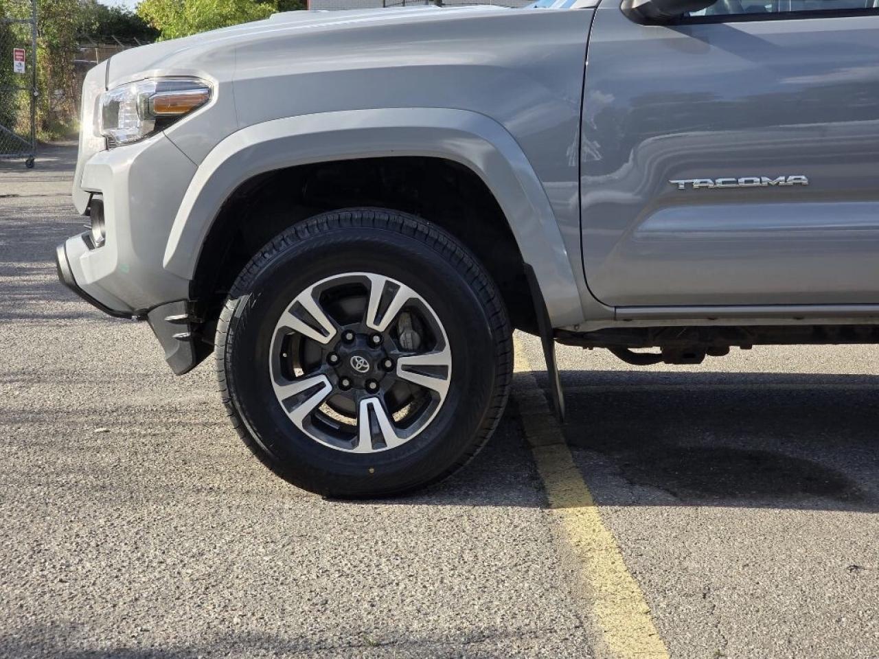 2019 Toyota Tacoma SR5 V6 4x4   TOYOTA TACOMA DOUBLE CAB/SR5/TRD SPOR Photo