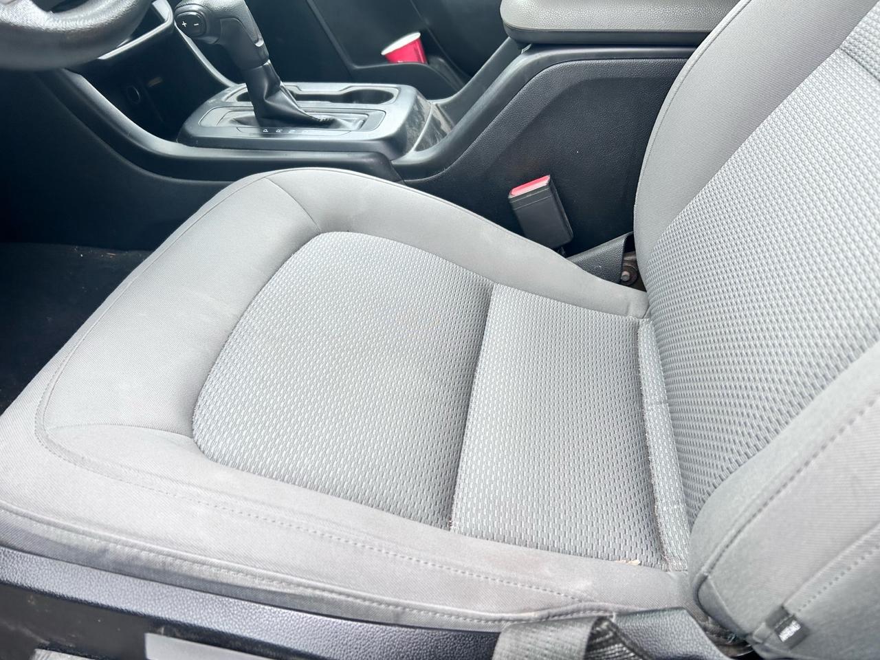 2019 Chevrolet Colorado 2WD Crew Cab 128.3 Work Truck Photo3