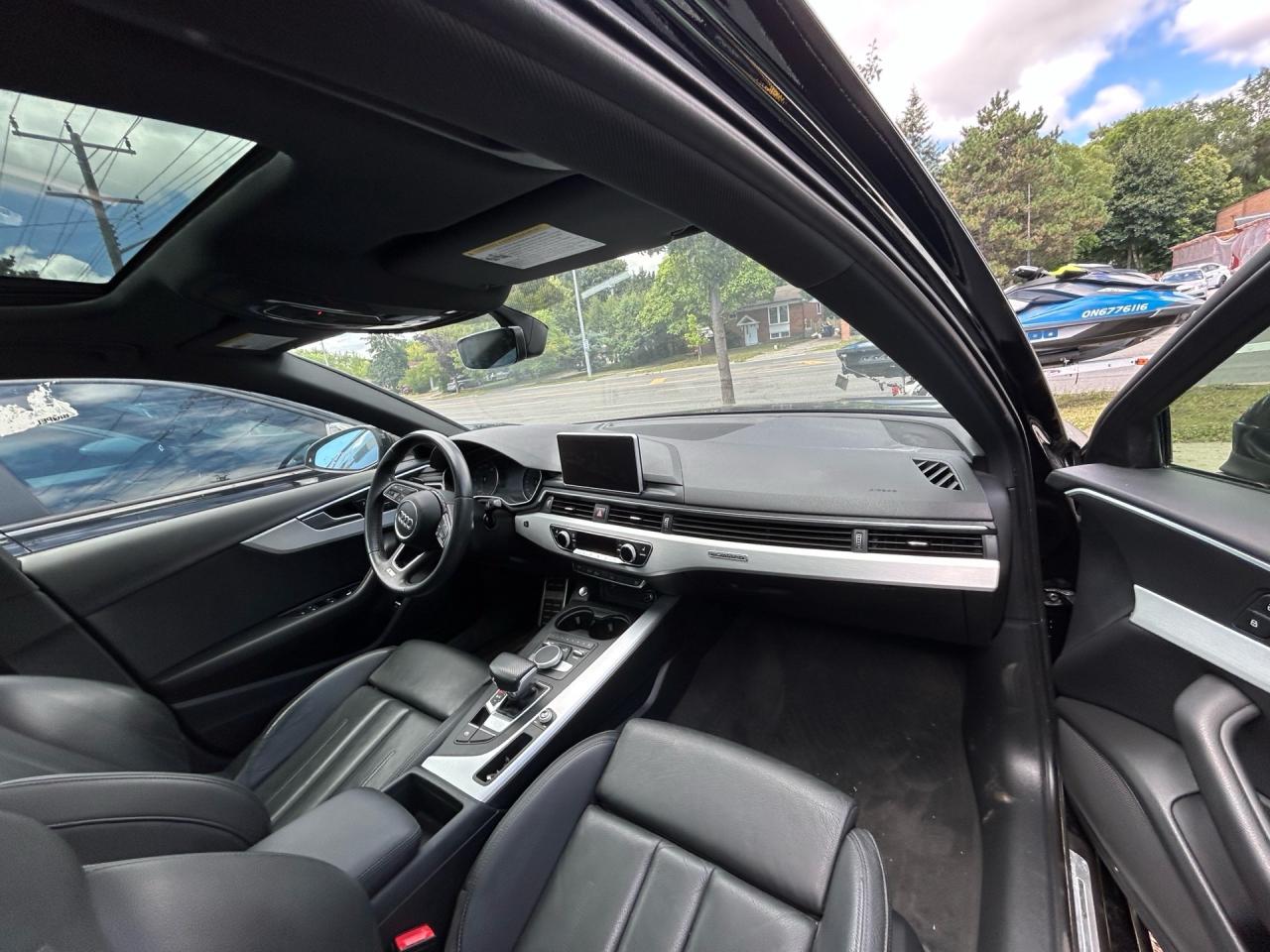 2018 Audi A4 2.0 TFSI quattro Progressiv S tronic Photo4