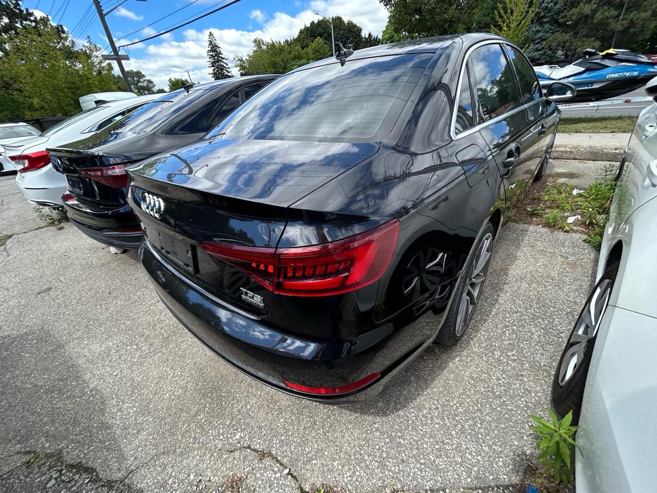 2018 Audi A4 2.0 TFSI quattro Progressiv S tronic Photo