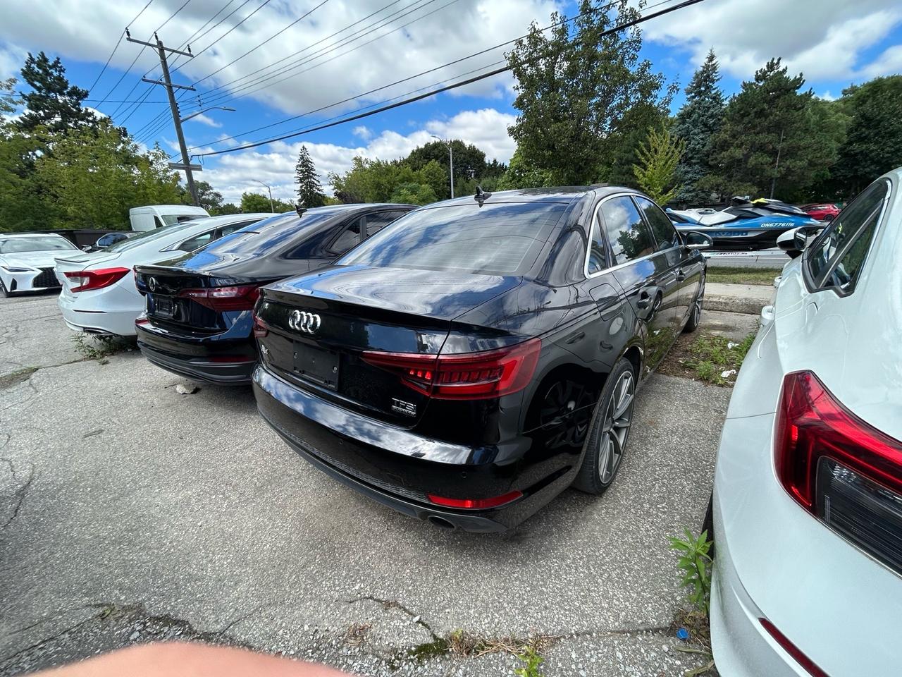 2018 Audi A4 2.0 TFSI quattro Progressiv S tronic Photo3