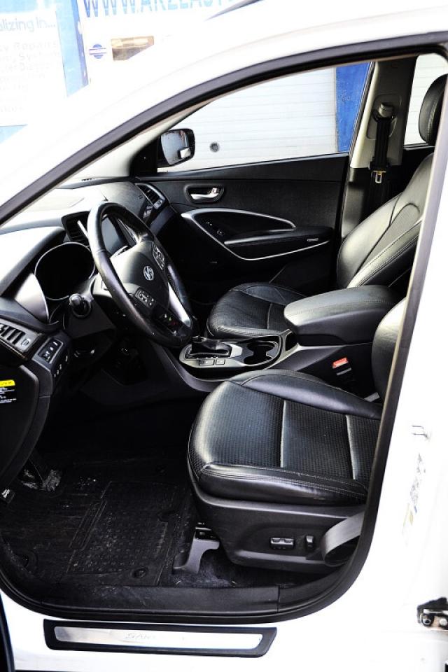 2015 Hyundai Santa Fe Sport All-wheel Drive 4dr 2.0T Sport Photo