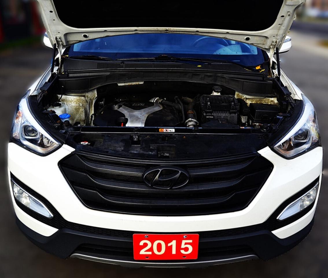 2015 Hyundai Santa Fe Sport All-wheel Drive 4dr 2.0T Sport Photo