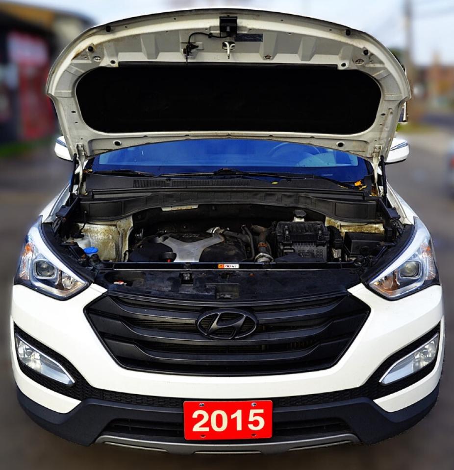 2015 Hyundai Santa Fe Sport All-wheel Drive 4dr 2.0T Sport Photo