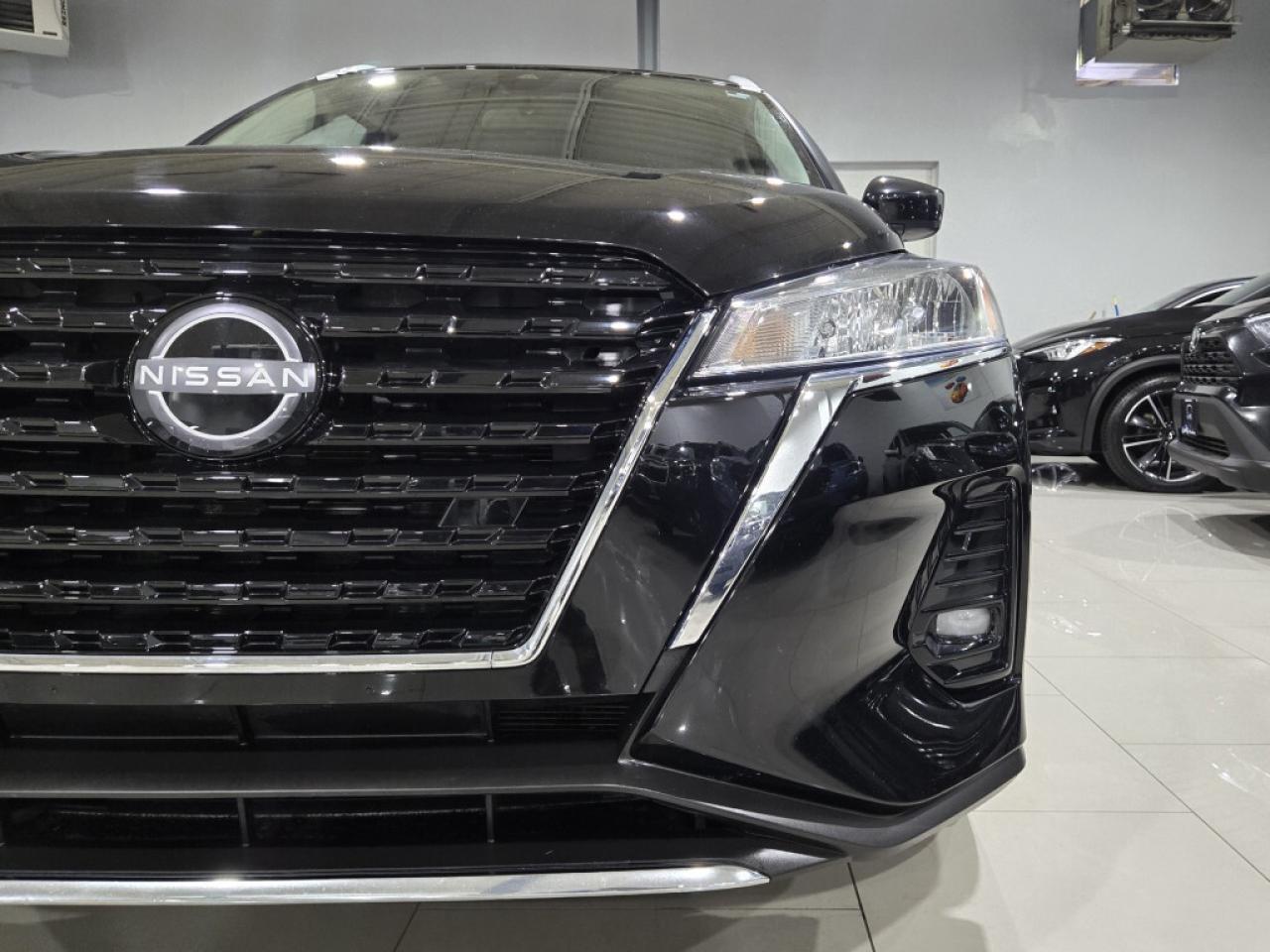 2024 Nissan Kicks SV CVT No Accidents One Owner APPLE CAR-PLAY PARK Photo