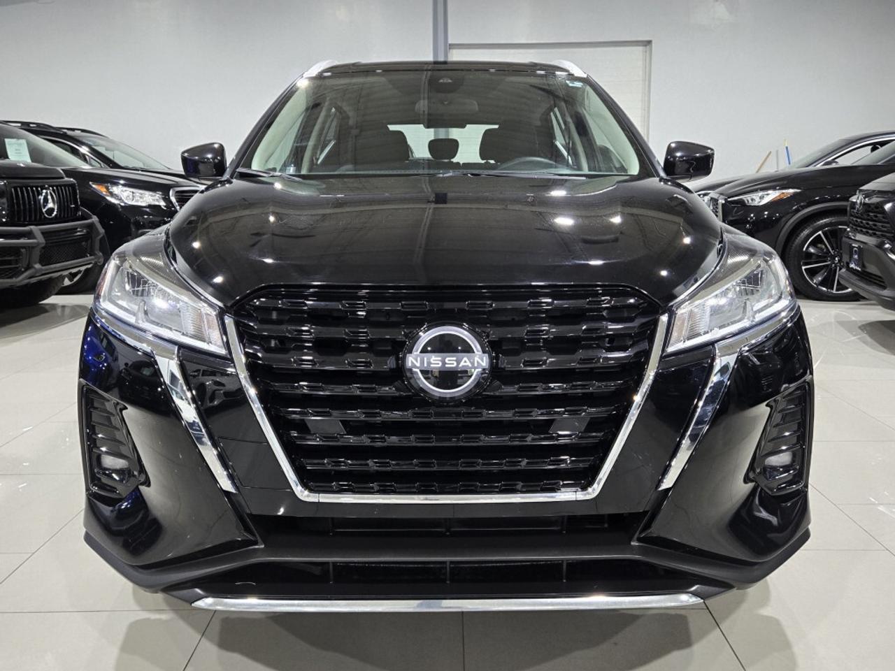 2024 Nissan Kicks SV CVT No Accidents One Owner APPLE CAR-PLAY PARK Photo2