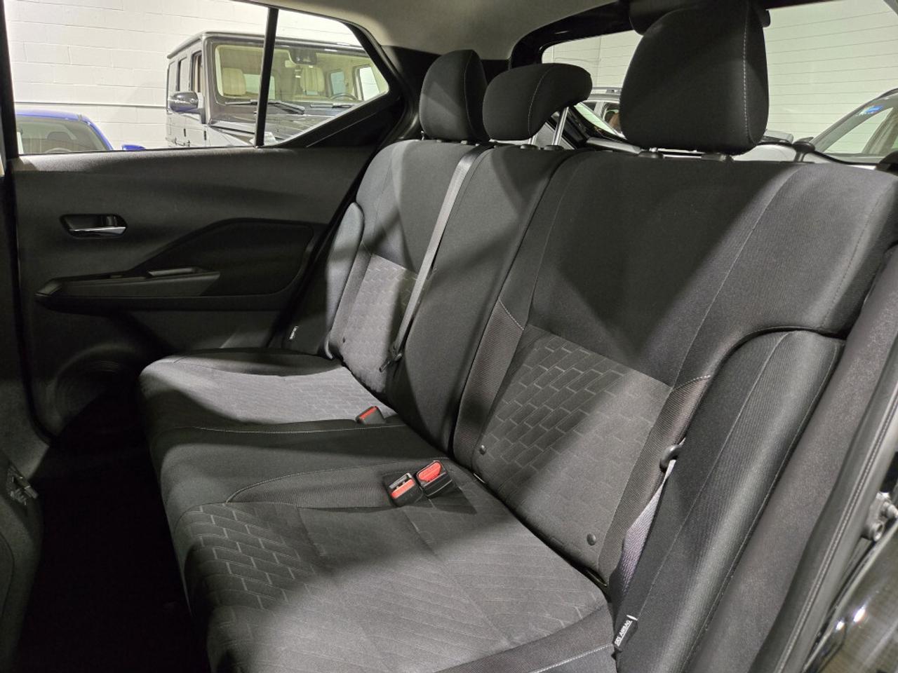2024 Nissan Kicks SV CVT No Accidents One Owner APPLE CAR-PLAY PARK Photo