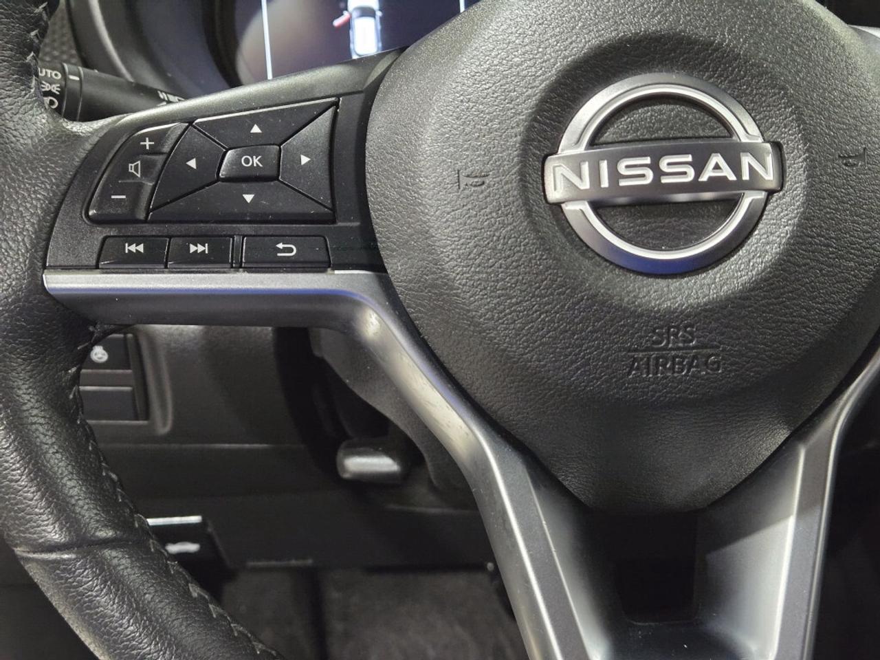 2024 Nissan Kicks SV CVT No Accidents One Owner APPLE CAR-PLAY PARK Photo