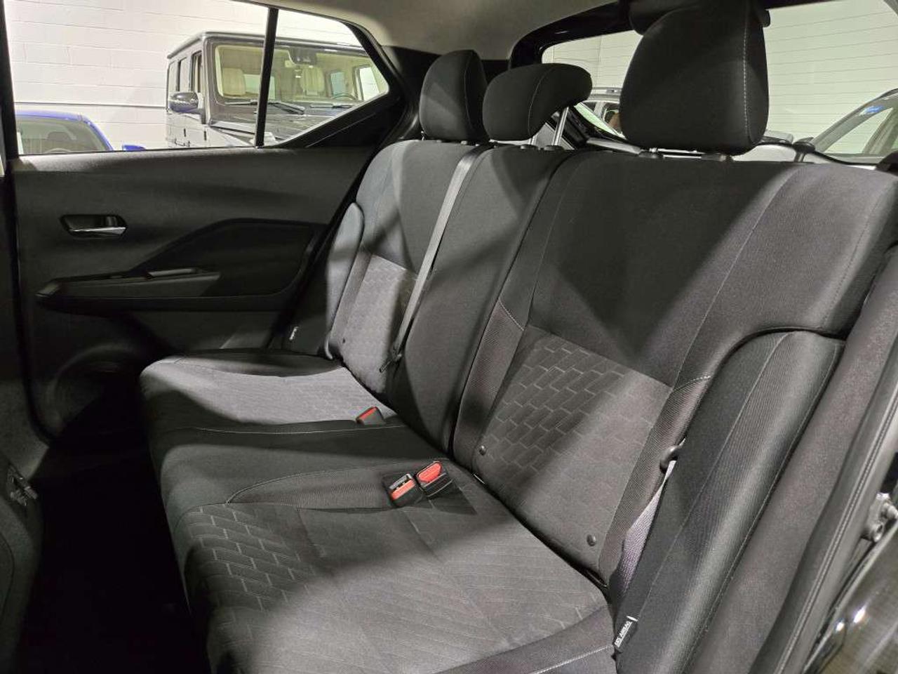 2024 Nissan Kicks SV CVT No Accidents One Owner APPLE CAR-PLAY PARK ASSIST Photo