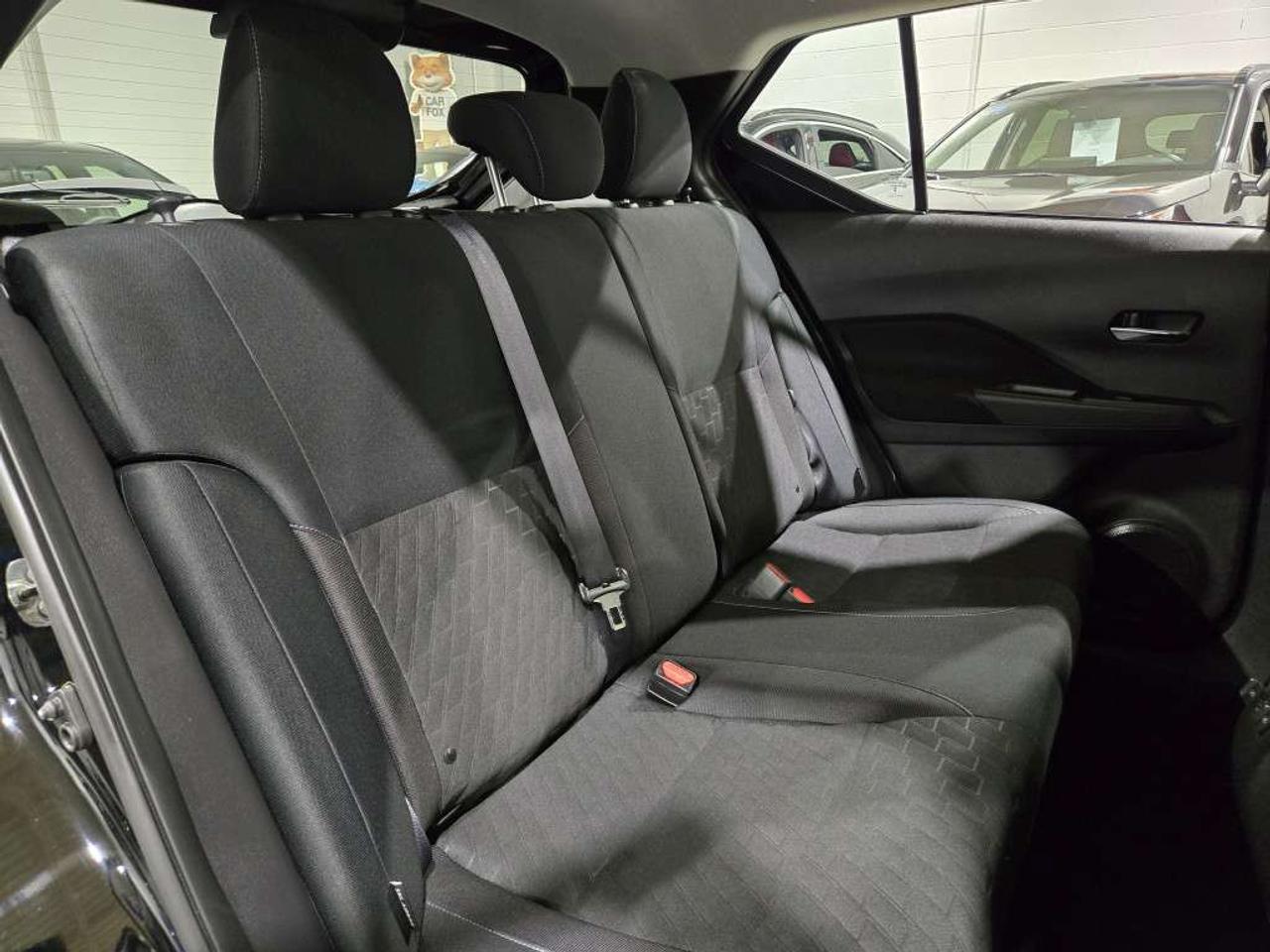 2024 Nissan Kicks SV CVT No Accidents One Owner APPLE CAR-PLAY PARK ASSIST Photo