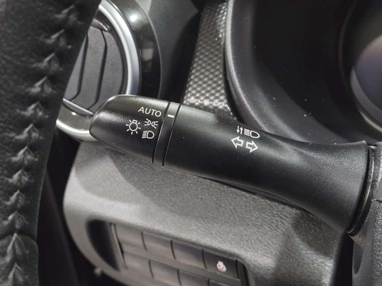 2024 Nissan Kicks SV CVT No Accidents One Owner APPLE CAR-PLAY PARK ASSIST Photo