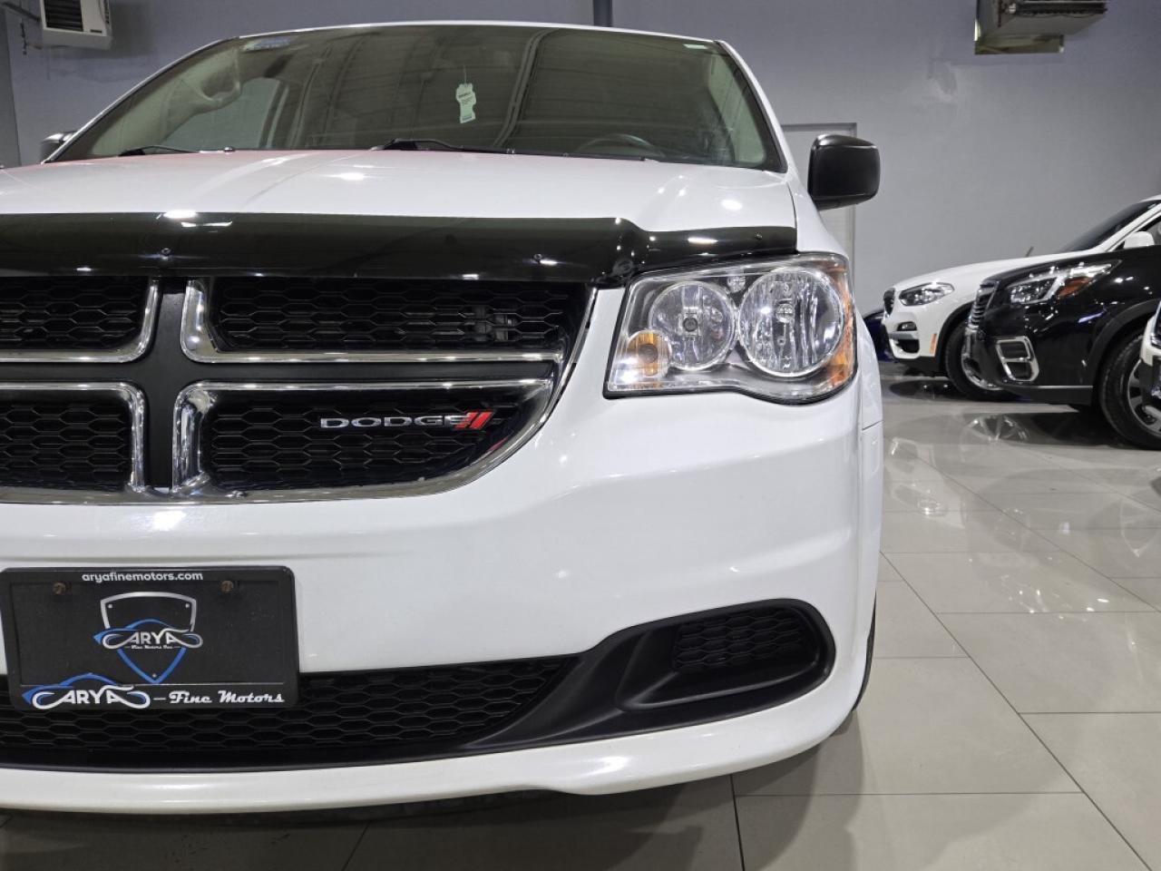 2017 Dodge Grand Caravan SXT STOW N GO Alloy Wheels Winter Tires Photo