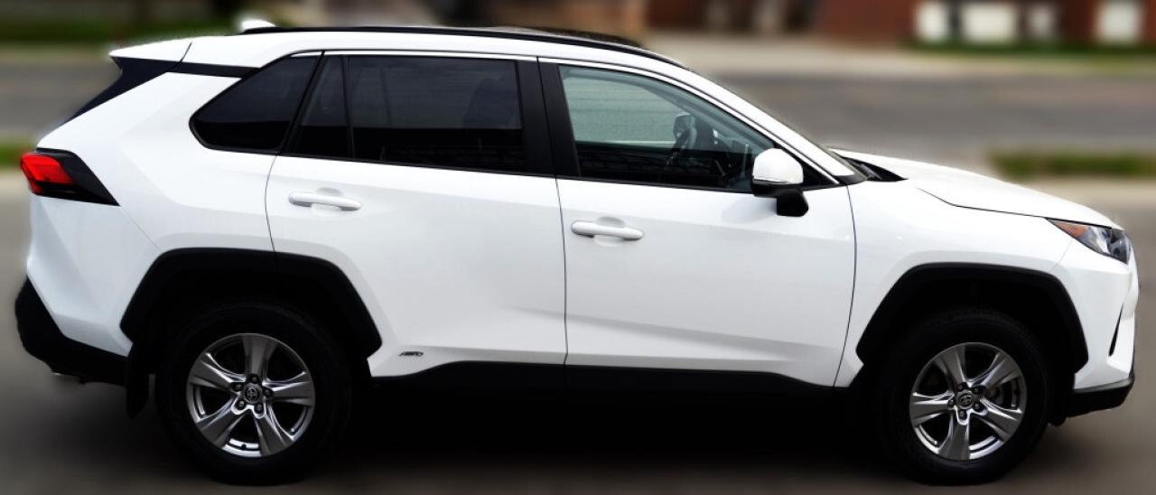 2024 Toyota RAV4 Hybrid HYBRID LE - ALL WHEEL DRIVE Photo