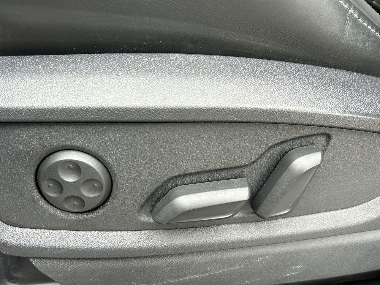 2023 Audi SQ5 3.0T Progressiv   CPO w/ Ext.Warranty Photo