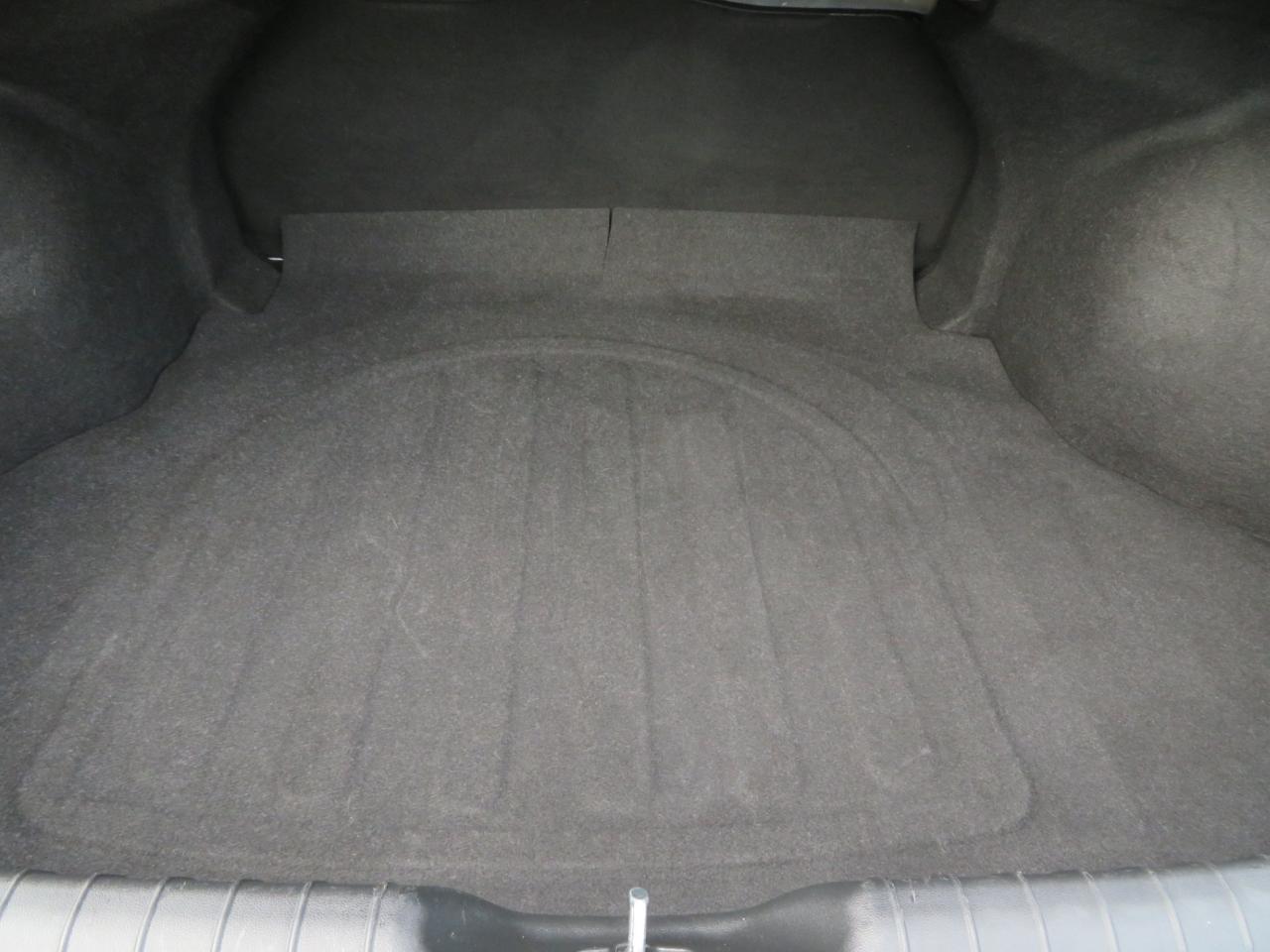 2022 Hyundai Elantra Preferred IVT w/Sun & Tech Package Photo