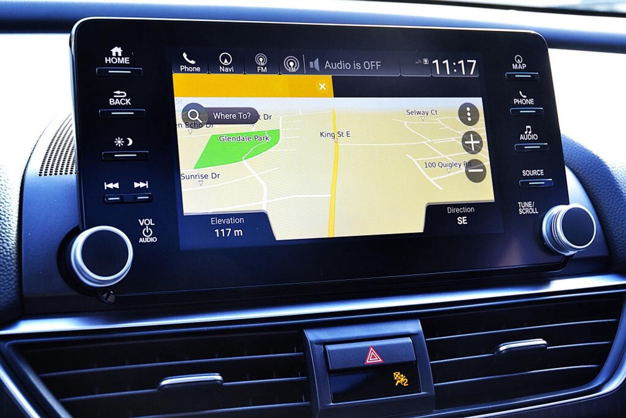 2018 Honda Accord Sedan Touring CVT Photo