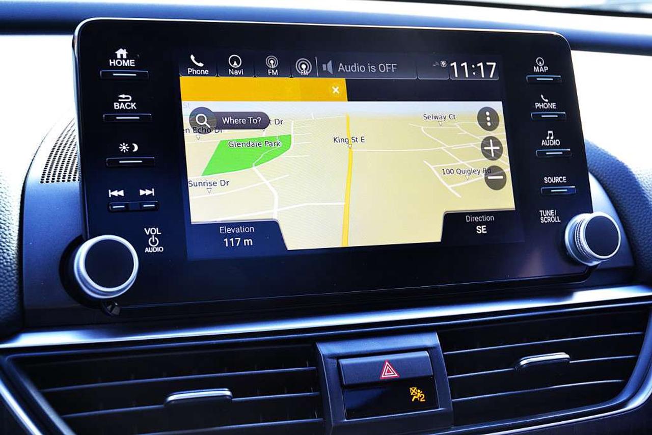 2018 Honda Accord Touring CVT Photo