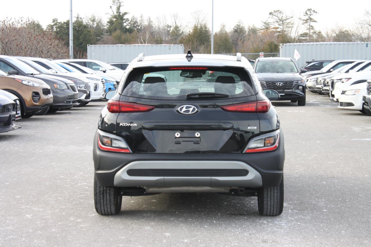 2022 Hyundai KONA  Photo4